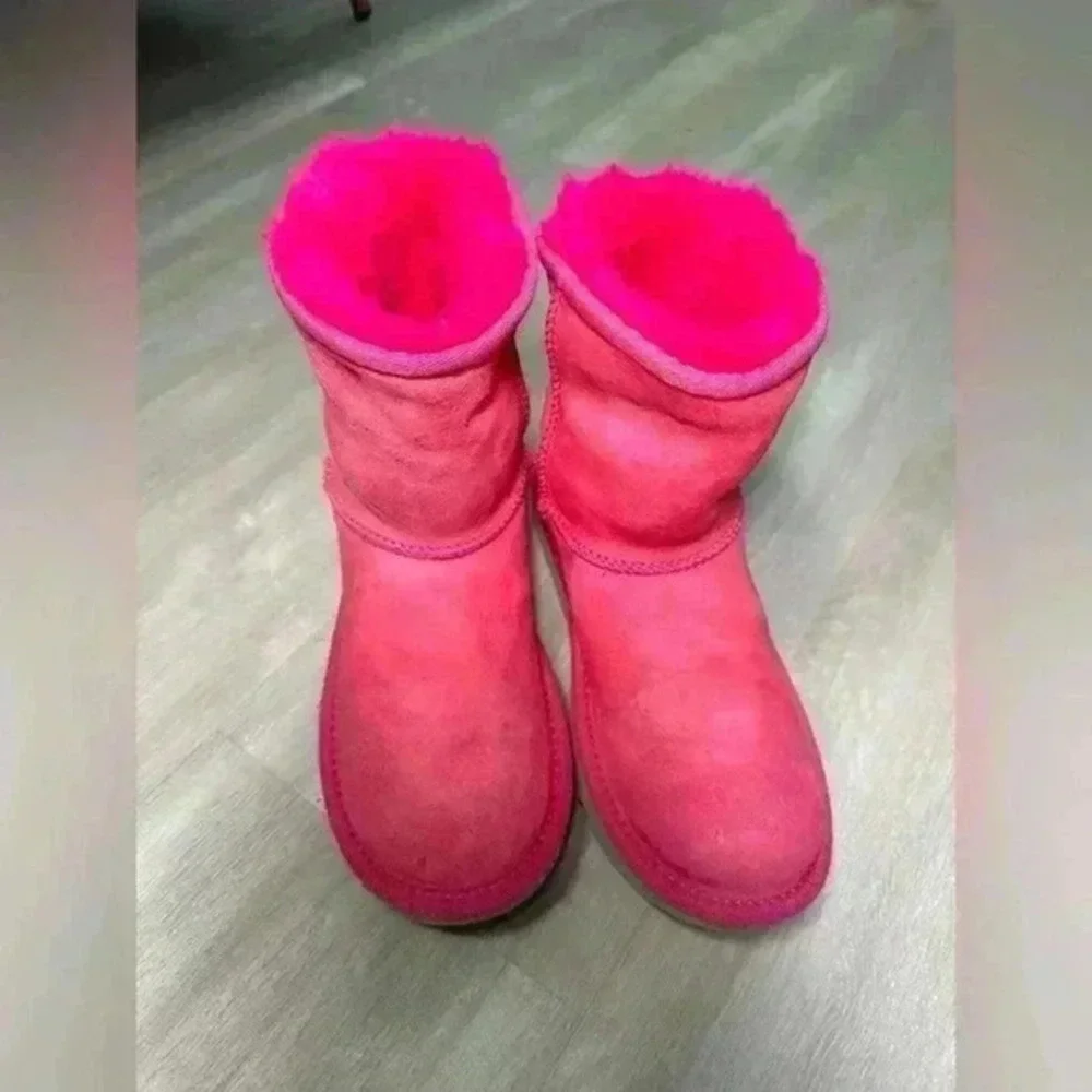 Ugg boots hot‎ pink raspberry size 4